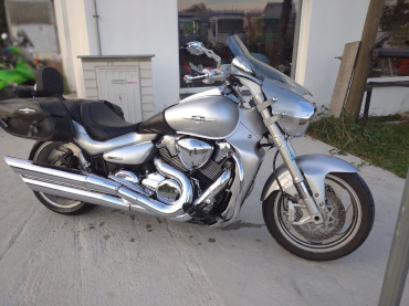 Suzuki Intruder