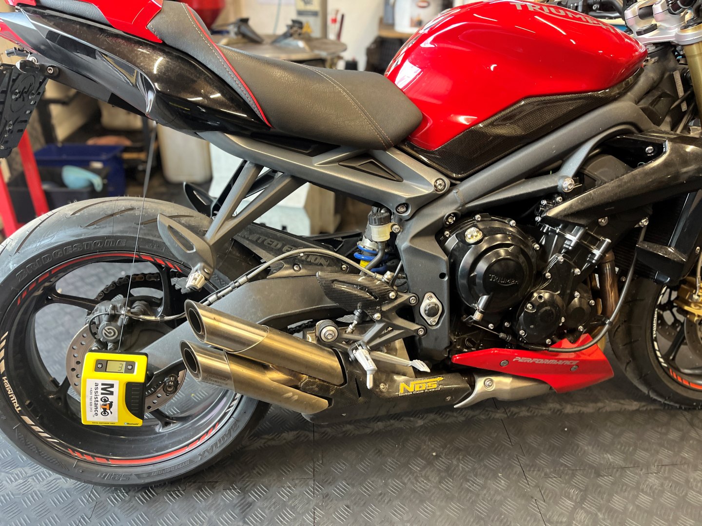 Street triple